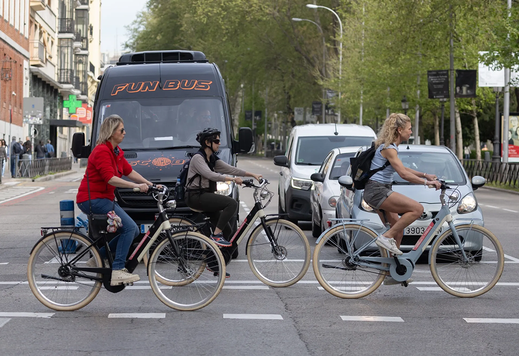 Electric Two-Wheelers in Europe: Urban Micromobility Trends & Growth