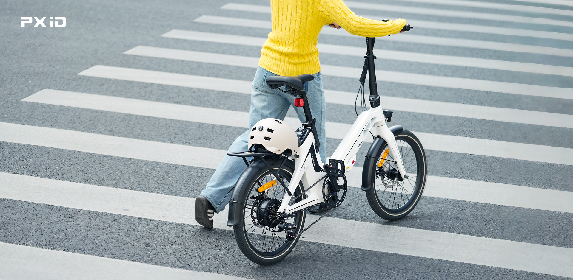 Compact electric bicycle designed for city commuting with lightweight and portable structure 